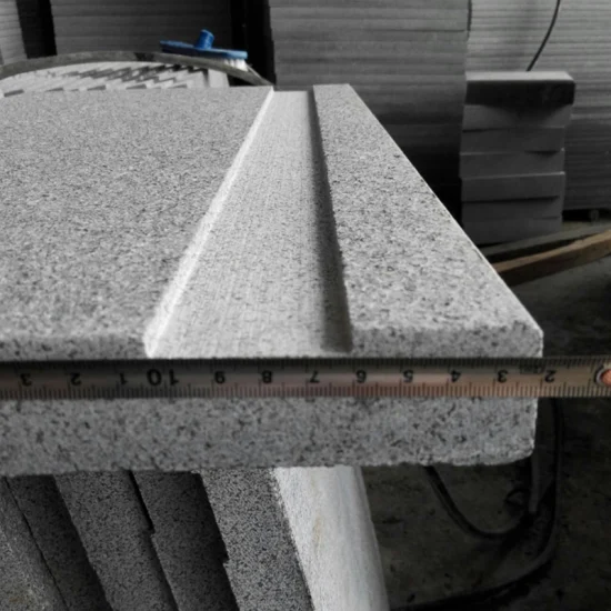 Natural Dark Grey G654 Granite Stone Stairs/Steps for Outdoor/Exterior Decoration/Paving/Landscaping/Tile/Road Price